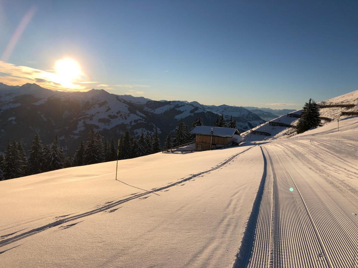 Hotel Alpin Tyrol - Kitzbueheler Alpen ซางค์ท โยฮันน์ อิน ทิโรล ภายนอก รูปภาพ
